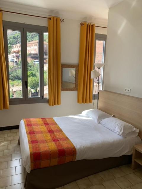 Hotel Colombo- Porto Corse Екстериор снимка